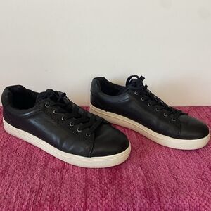 Blondo Jayden Waterproof Leather Sneakers Black Size 8.5